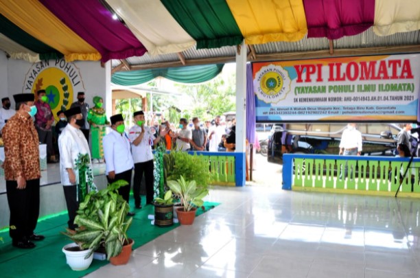 Wagub Kukuhkan Pengurus Yayasan Pohuli Ilmu Ilomata