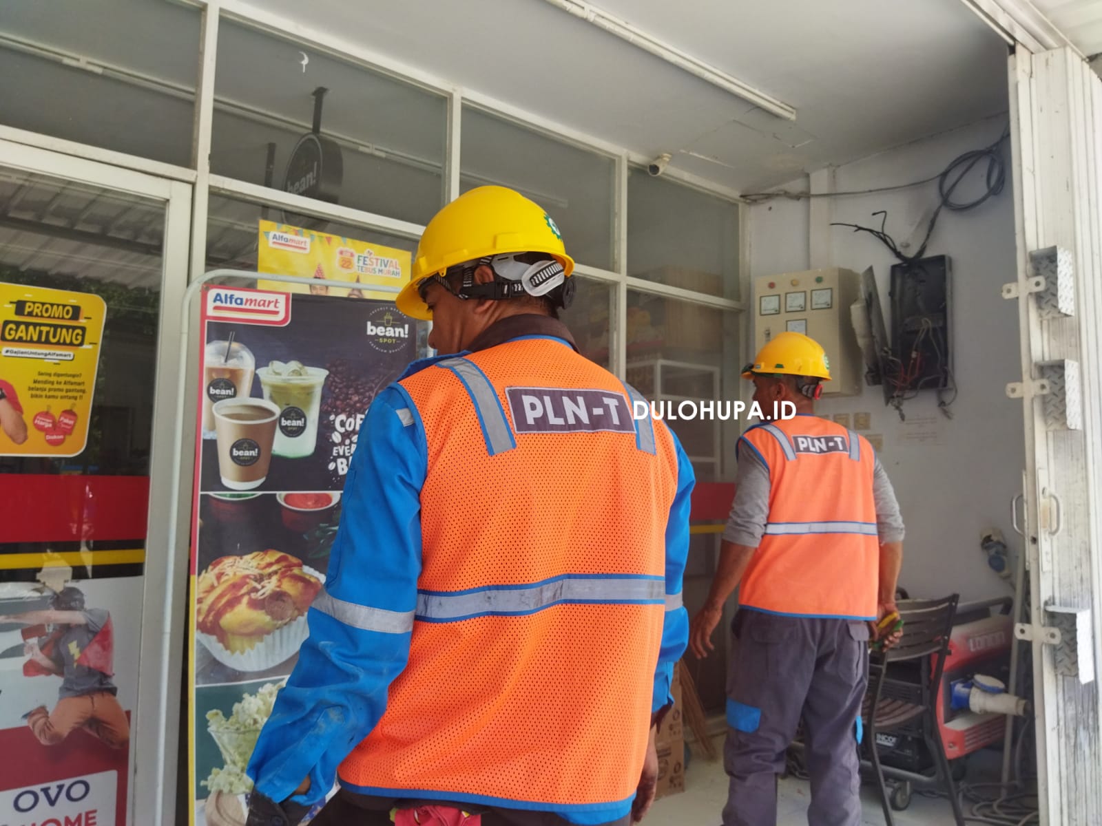 Diduga Korsleting Listrik, Alfamart di Limboto Nyaris Terbakar