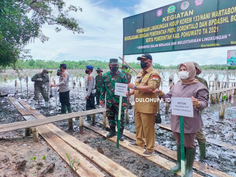 Rusli ke Pemda Pohuwato: Tanam Pohon Jangan Hanya Seremonial