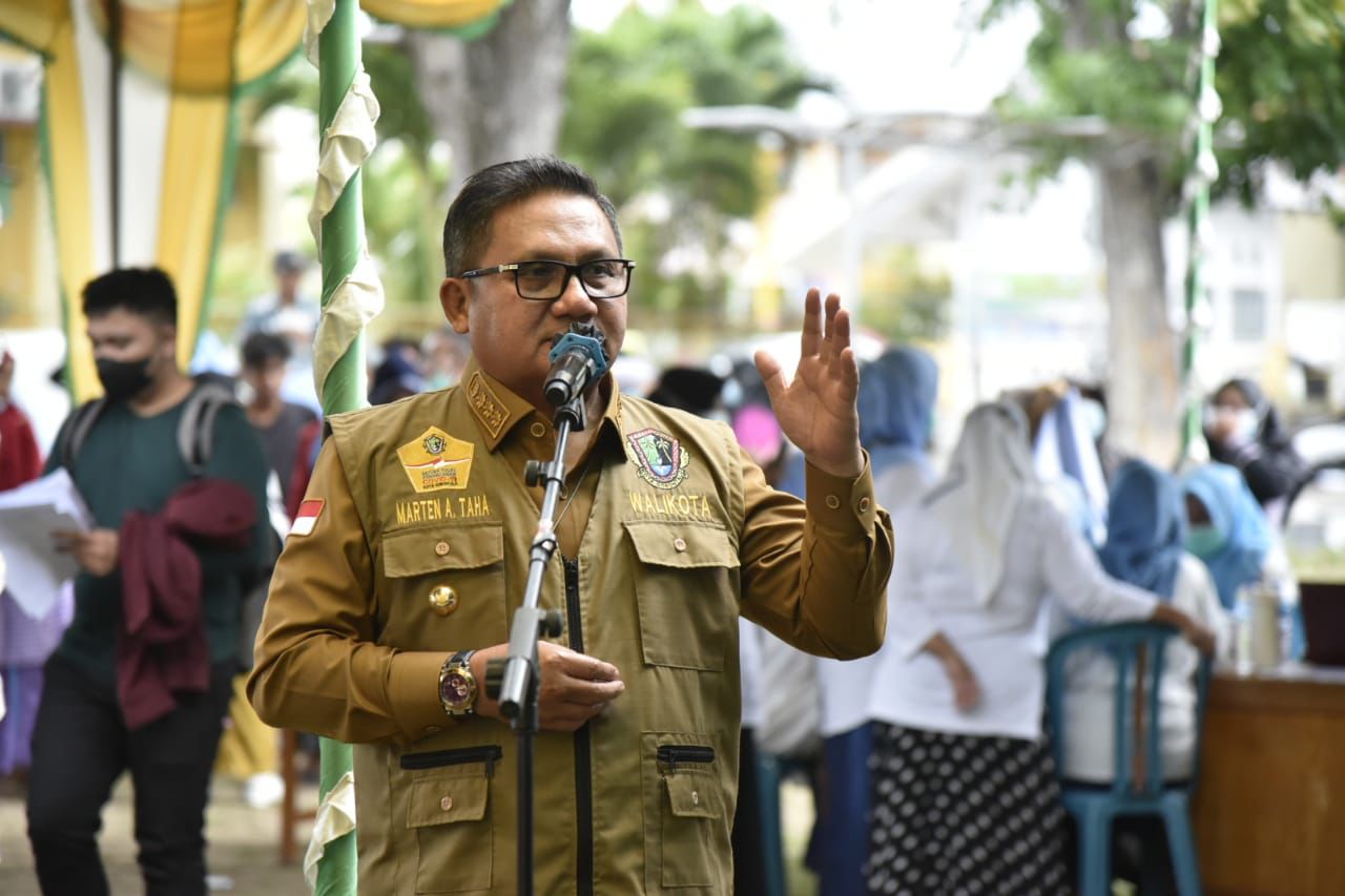 Wali Kota Gorontalo Optimis Capai 100 Persen Vaksinasi di Akhir Februari