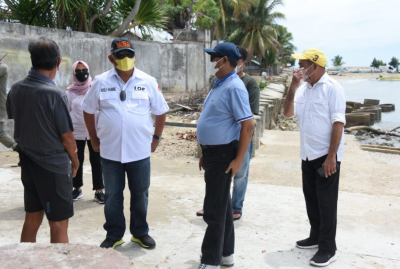 Kontraktor Bermasalah Jadi Daftar Hitam Gubernur Rusli