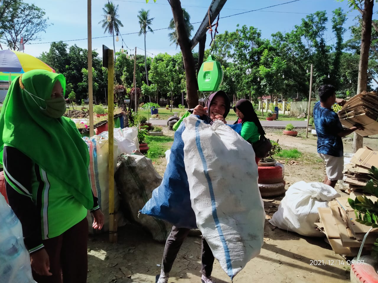 grebek sampah
