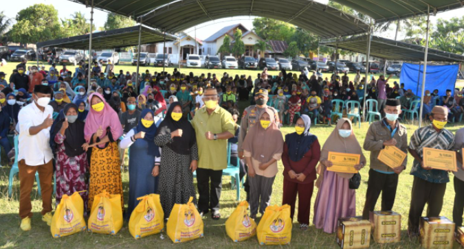 432 Paket BLP3G Disalurkan di Kecamatan Batudaa Pantai