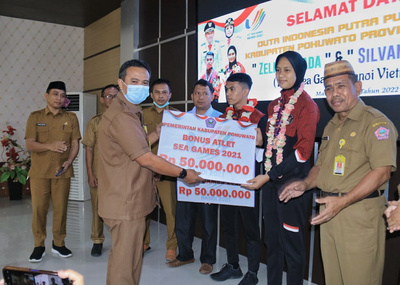 Jelki dan Silvana, Peraih Medali di Sea Games Terima Bonus dari Pemda Pohuwato