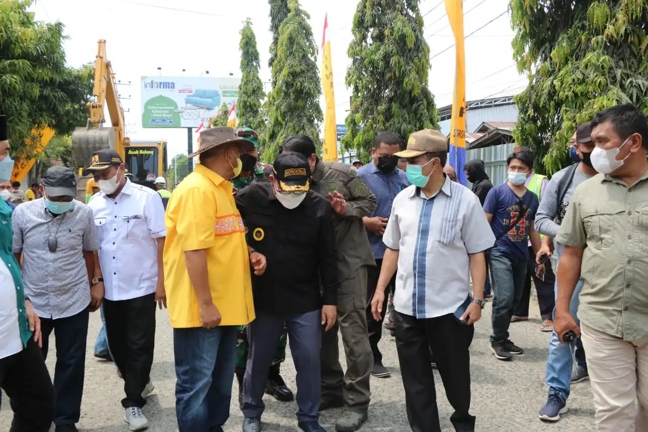 Paris Jusuf Ajak Masyarakat Dukung Rekonstruksi Jalan Eks Andalas