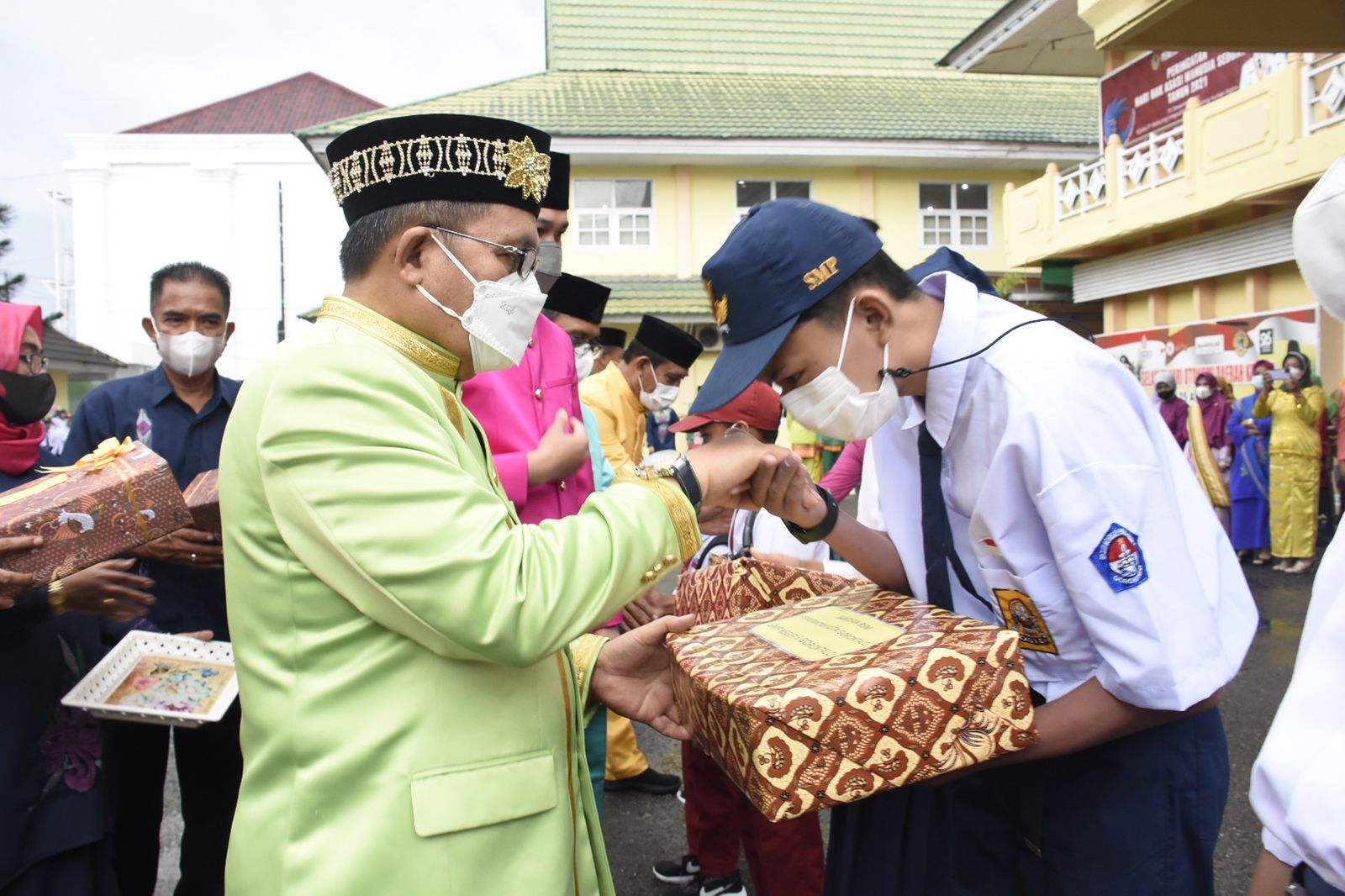 Hardiknas 2022, Marten Ingatkan Amanat UUD 1945 Tentang Hak Mendapatkan Pendidikan Yang Layak