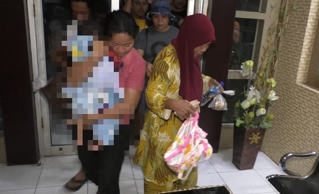 Dua Terduga Pelaku Penganiayaan Bocah Lima Tahun Tiba di Polres Gorontalo Kota