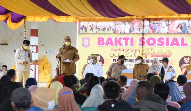 500 Bibit Durian Disalurkan Kepada Petani Milenial di Gorontalo Utara
