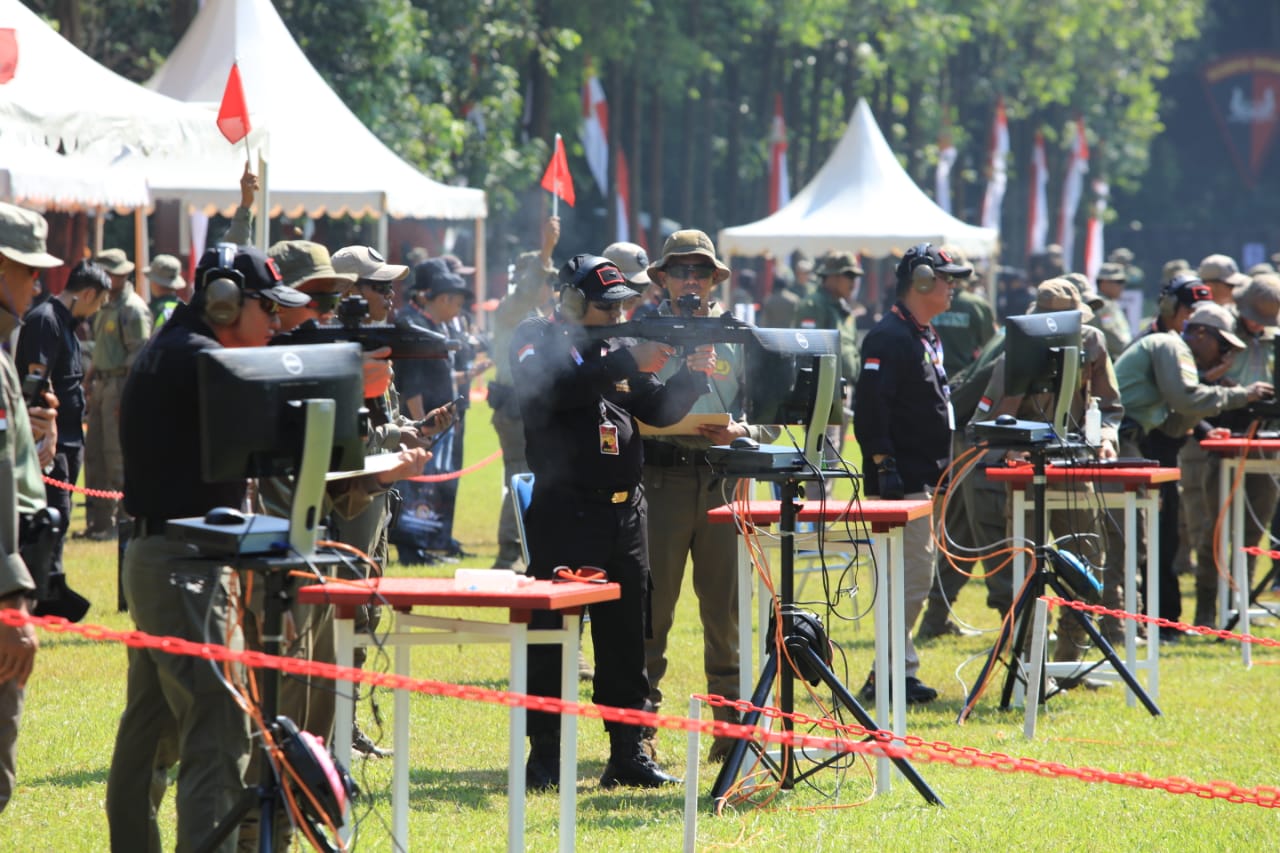 Wartawan Ramaikan Lomba Menembak Piala Kapolri