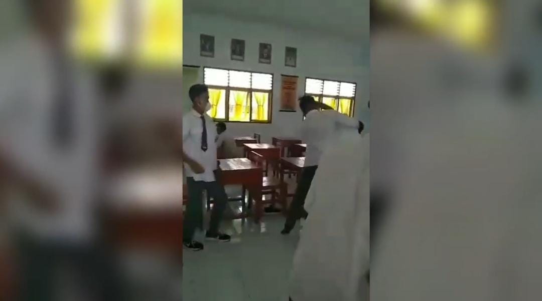 Video Viral Pertontonkan Perkelahian Siswa di SMA 1 Telaga Biru Gorontalo