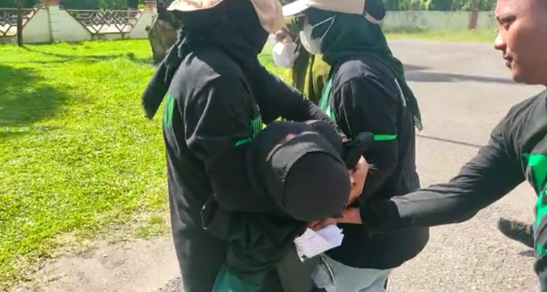 Demo Mahisiswi Pingsan