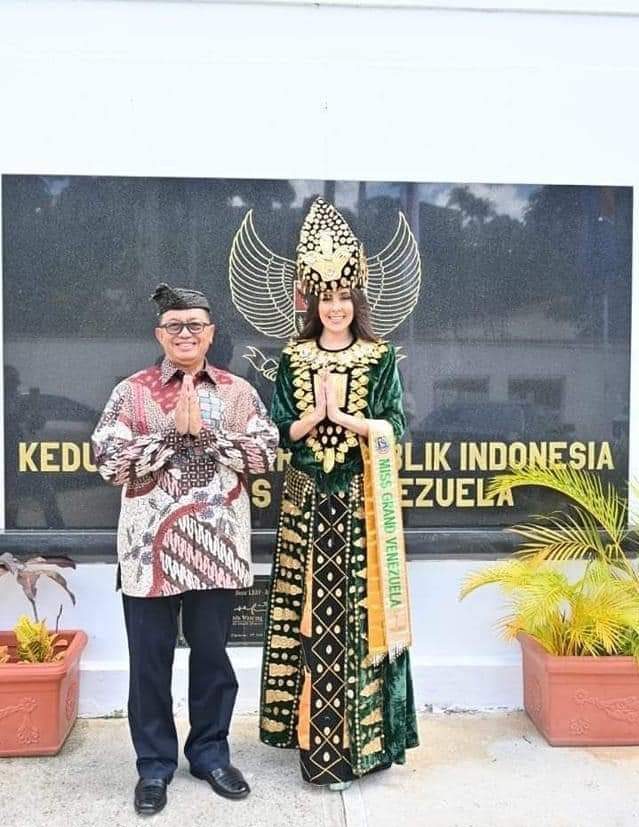Baju Adat Gorontalo
