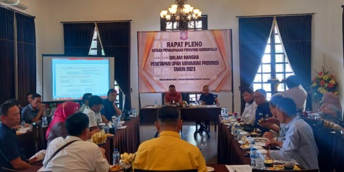 Dewan pengupahan Provinsi Gorontalo Rekomendasikan Kenaikan UMP Sebesar 6,74 Persen
