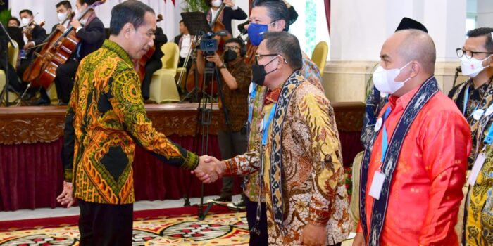 Marten Taha Masuk 10 Kepala Daerah Hadiri 100 Ceo Forum di Istana Negara