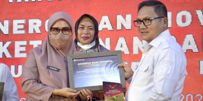 Pemkot Gorontalo Terima Penghargaan dari Bank Indonesia