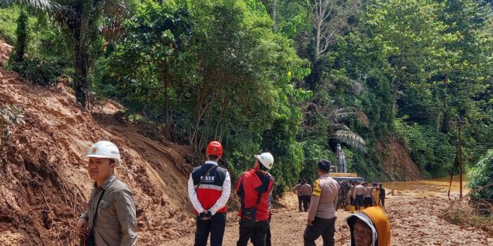 Satu Desa di Kecamatan Bilato Terisolir Akibat Longsor