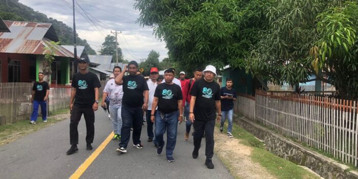 Hamim Pou Gelar Jalan Sehat Bersama Masyarakat Oluhuta