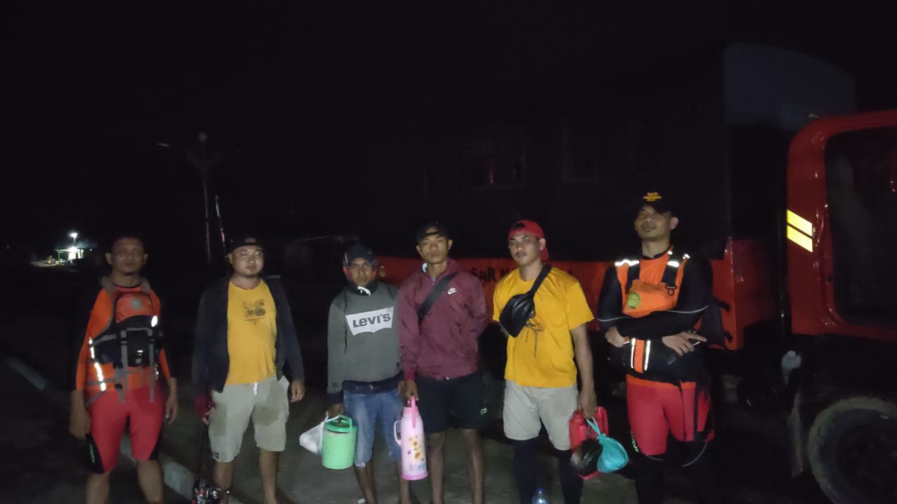 Nelayan Dievakuasi