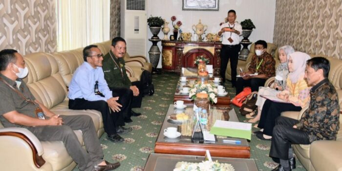 Bupati Nelson Ajak Masyarakat Kabupaten Gorontalo Sukseskan Program Regsosek