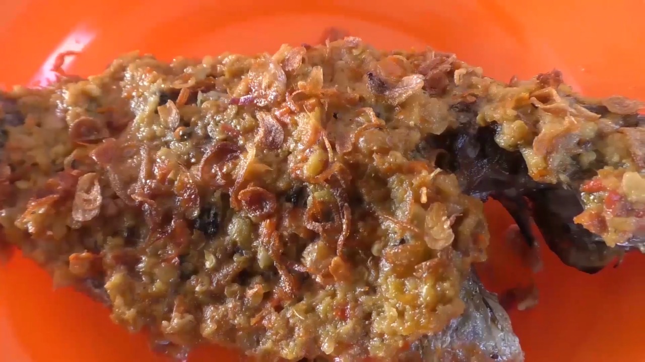 Ikan Bakar Iloni