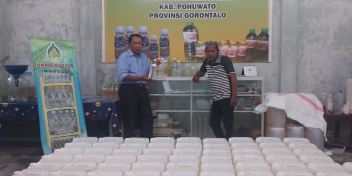 IKM Iradats asal Paguat Ekspor Minyak Kelapa Murni ke Luar Daerah
