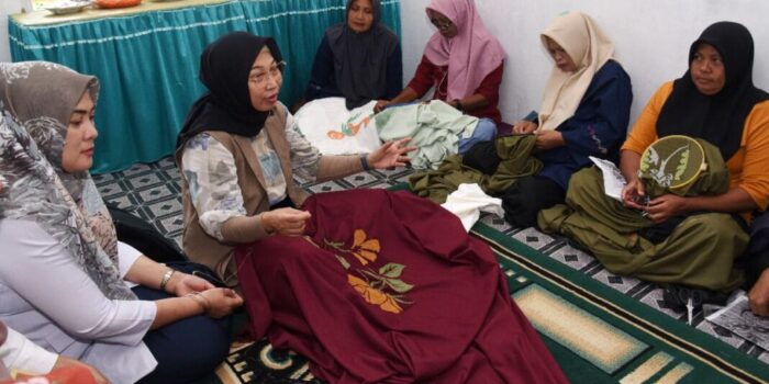 Bentuk Koperasi Khusus, Dekranasda Gorontalo Bantu Pengrajin Karawo