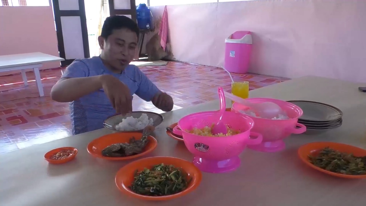 Rumah Makan Terapung