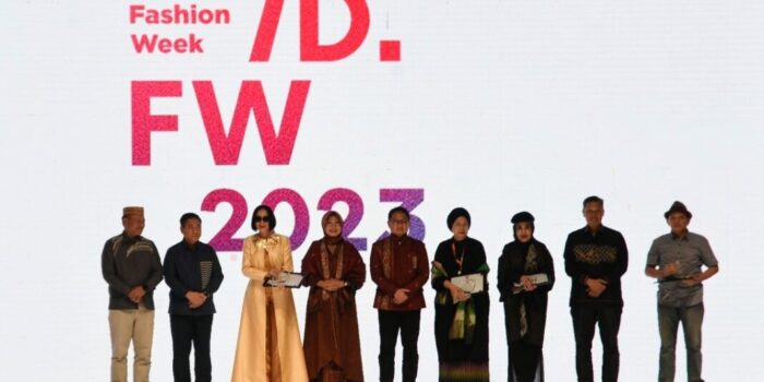 Gorontalo Sukses Kenalkan Karawo di Ajang Indonesia Fashion Week 2023