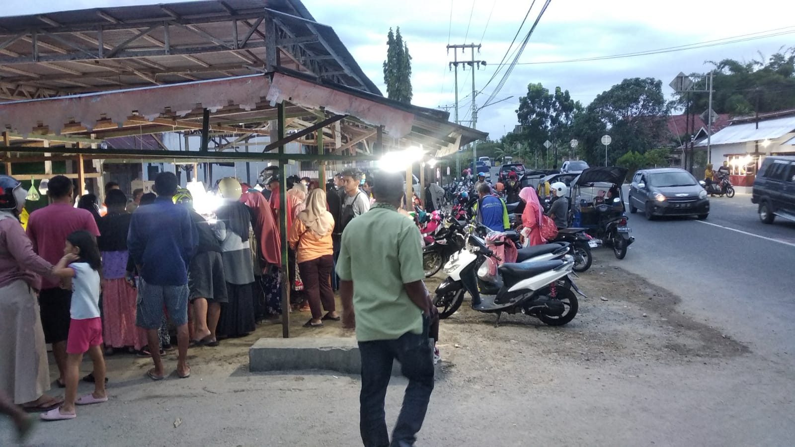 Pasar Sore Tenilo