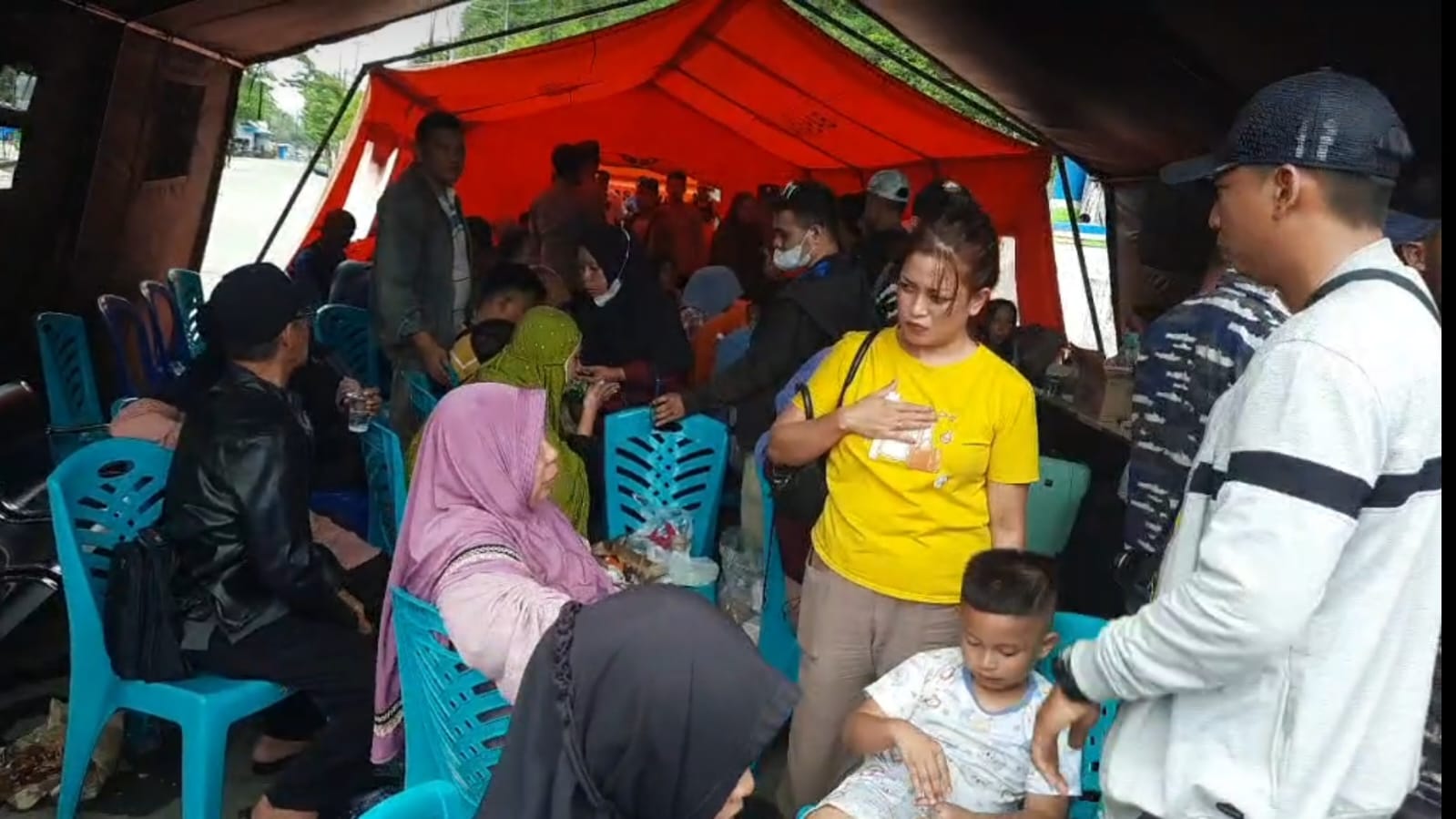 Penumpang Kapal Gorontalo