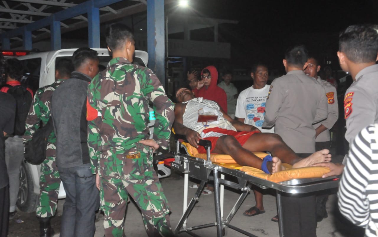 Terombang Ambing di Laut