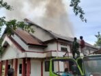 Balai Pertemuan Umum milik Pemerintah Kecamatan Paguyaman Terbakar