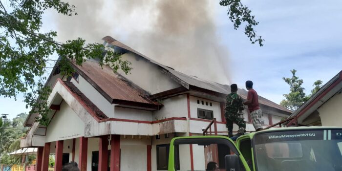 Balai Pertemuan Umum milik Pemerintah Kecamatan Paguyaman Terbakar