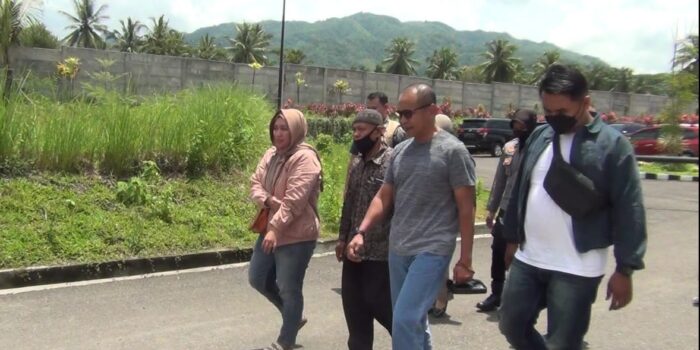 Keluarga Polisi Tewas dalam Mobil Dinas Tiba di Gorontalo