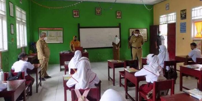 Sekolah Dasar di Bolmut Kekurangan Ratusan Guru