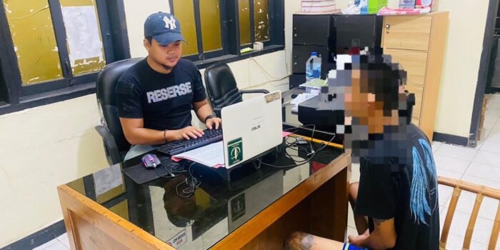 Mabuk, Seorang Remaja Tikam Tiga Temannya