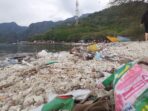 Keindahan Wisata Pantai Kurinai Cacat Karena Sampah