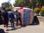 Mobil Ambulance Rs Bunda Terbalik, Sejumlah Penumpang Luka dan Tak Sadarkan Diri