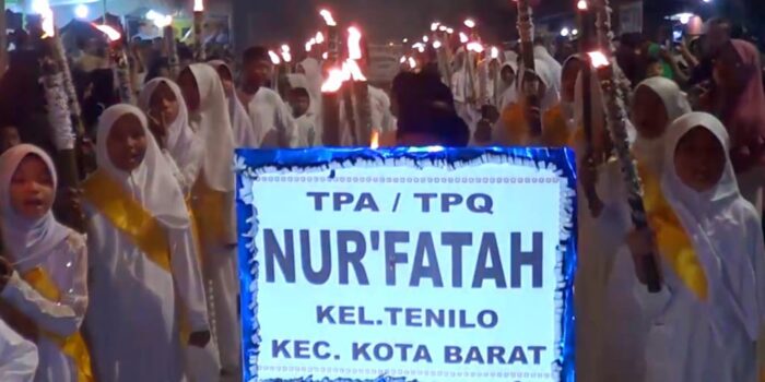 Parade Obor dan Karnaval Budaya Meriahkan Malam Nuzulul Quran di Gorontalo