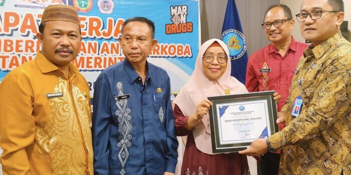 Dua OPD di Boalemo Terima Penghargaan dari BNN