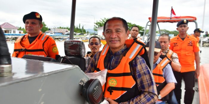 Bupati Pohuwato Uji Coba Perahu RIB Milik Basarnas