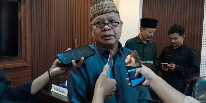 Mahasiswa UNG Mengaduh ke DPRD soal Program Indonesia Pintar