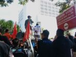 27 Karyawan Citimall Gorontalo di PHK, Puluhan Buruh Demo