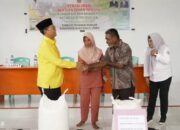 Bupati Thariq Serahkan Bantuan Bahan Pangan di 4 Kecamatan Wilayah Barat