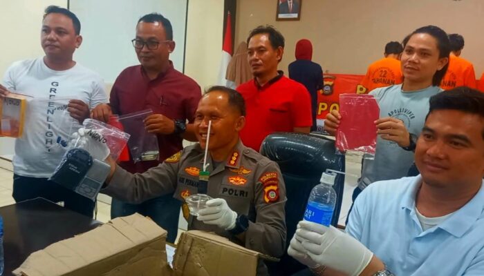 Polisi Gagalkan Penyelundupan Sabu dalam Kardus Berisi Durian