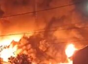 5 Rumah dan 1 Gudang Sepatu di Pemukiman Padat Penduduk Hangus Terbakar