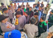 Demo di DPRD Kabgor, Massa Aksi dan Polisi Terlibat Saling Dorong