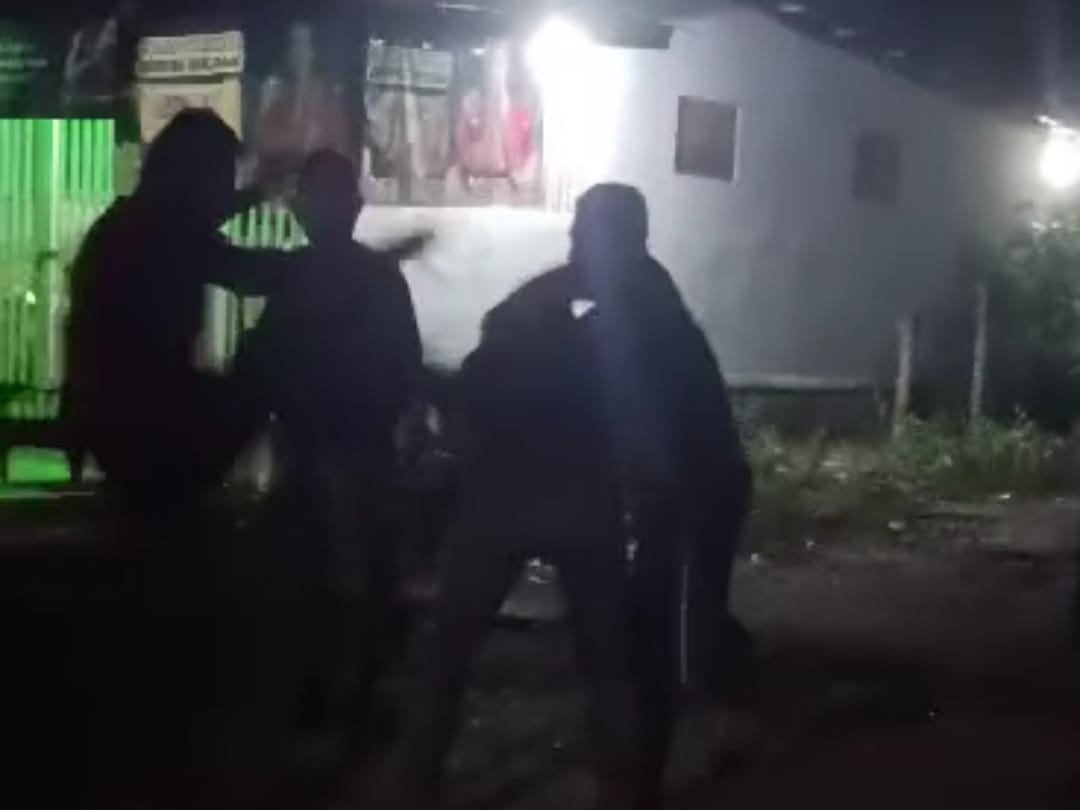 Pemuda Boalemo Dikeroyok