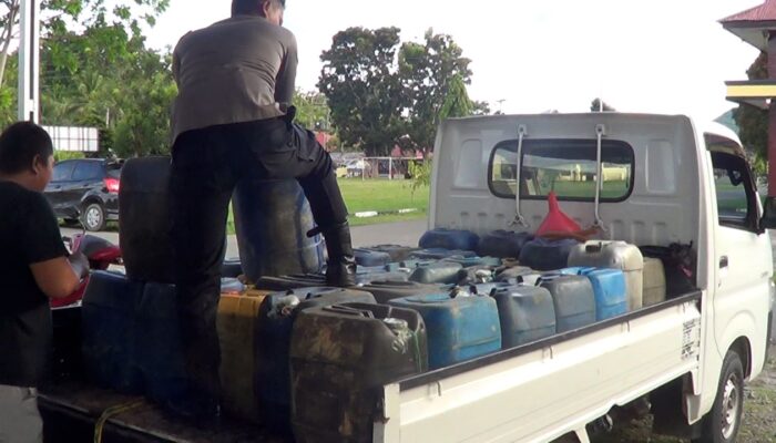 Polres Boalemo Ungkap Penimbunan 1 Ton BBM Solar Ilegal