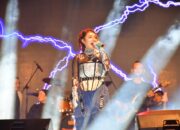 Siti Badriah Hibur Warga di Festival Pesona Pohon Cinta